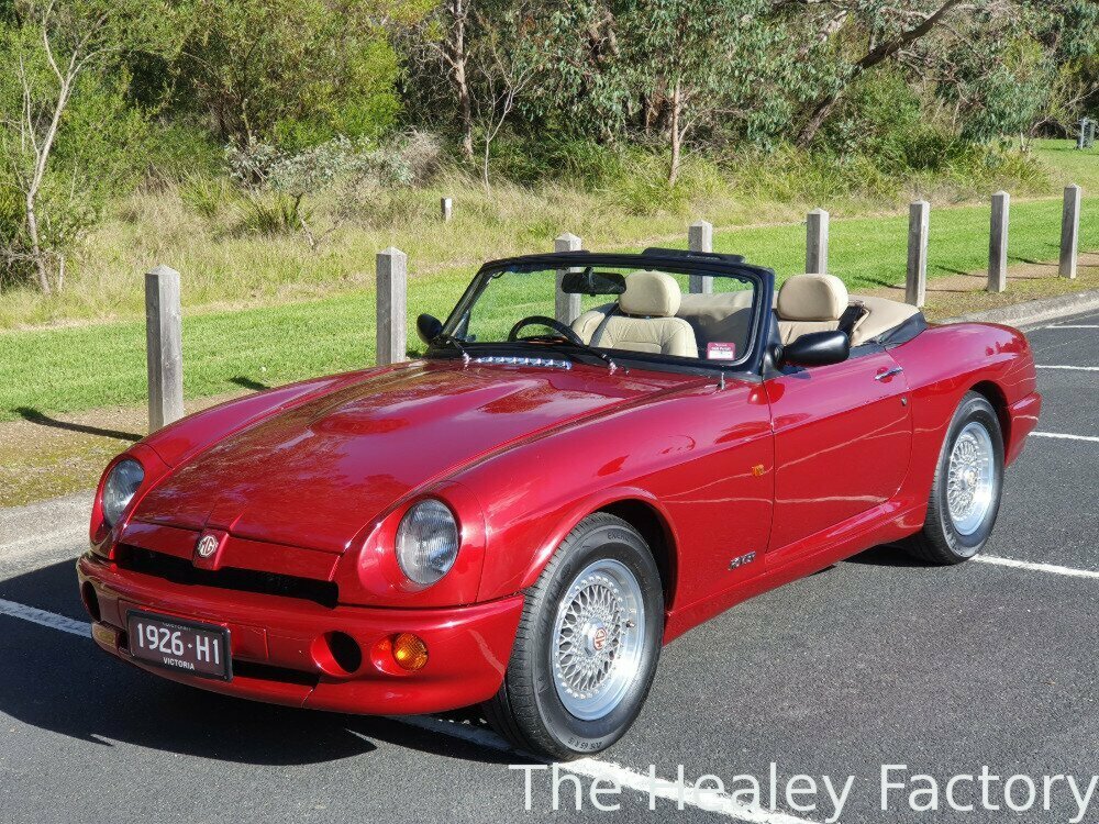 1994 M.G. RV8 5 SP MANUAL 2D ROADSTER