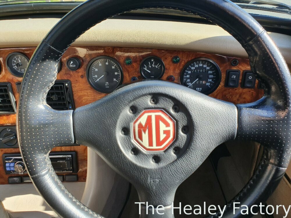 1994 M.G. RV8 5 SP MANUAL 2D ROADSTER