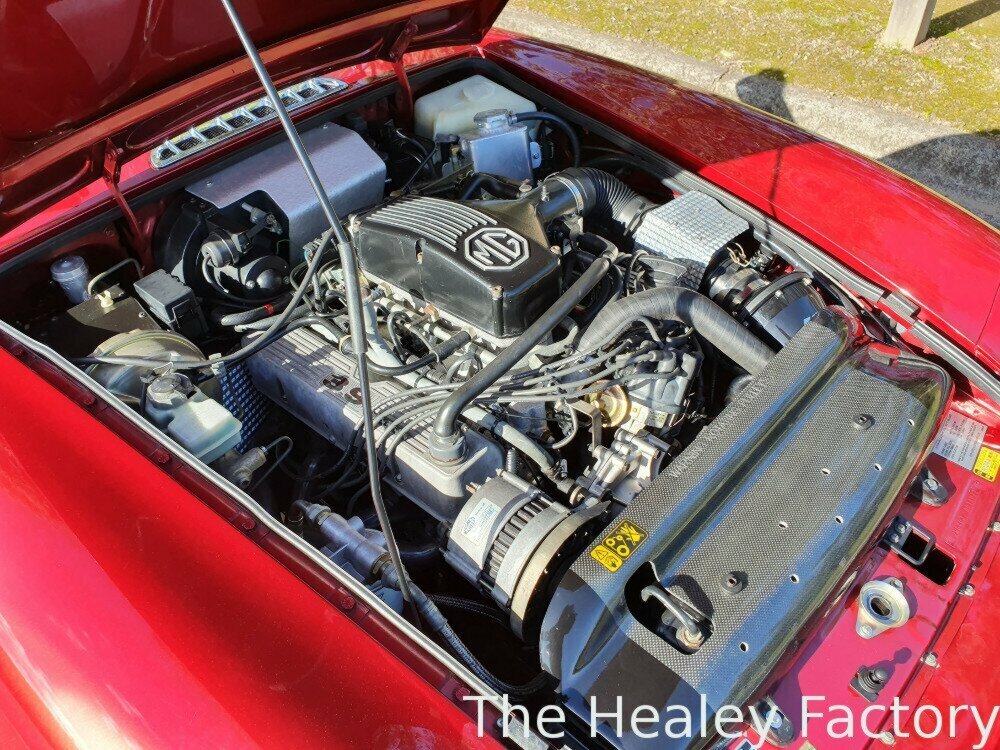 1994 M.G. RV8 5 SP MANUAL 2D ROADSTER