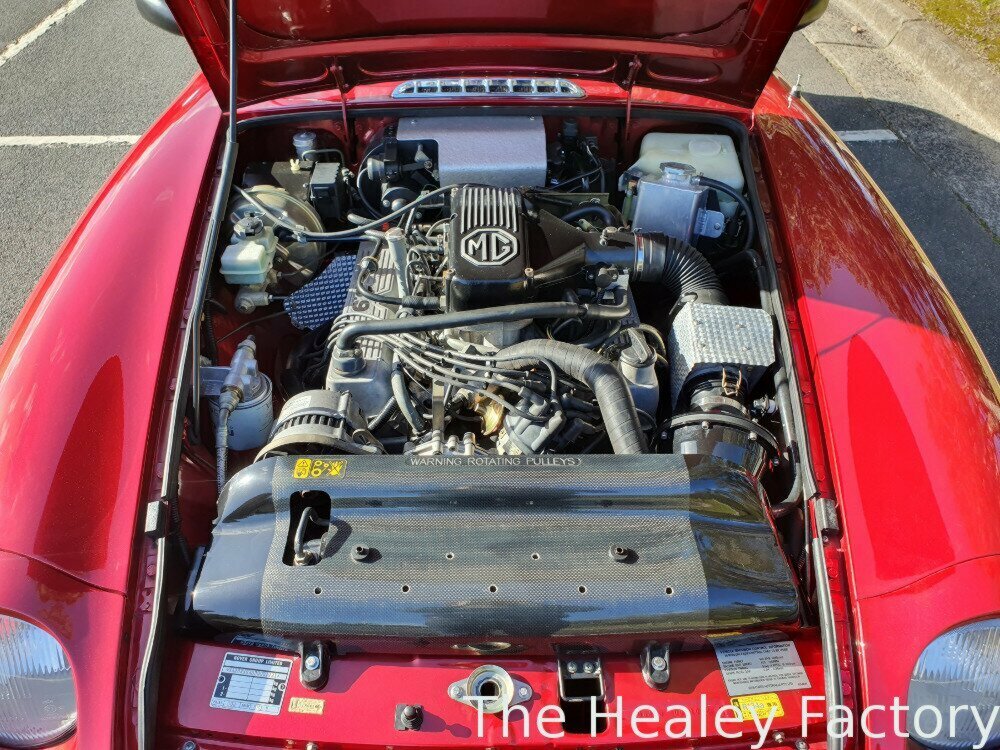 1994 M.G. RV8 5 SP MANUAL 2D ROADSTER