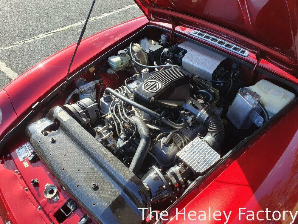 1994 M.G. RV8 5 SP MANUAL 2D ROADSTER