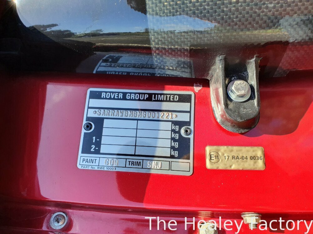1994 M.G. RV8 5 SP MANUAL 2D ROADSTER