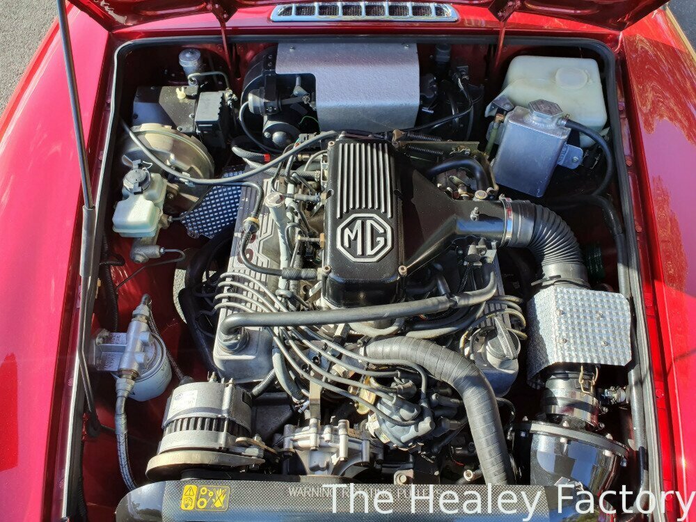 1994 M.G. RV8 5 SP MANUAL 2D ROADSTER