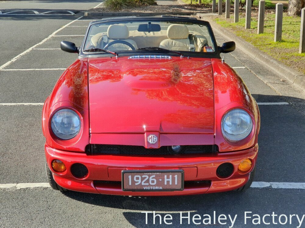 1994 M.G. RV8 5 SP MANUAL 2D ROADSTER