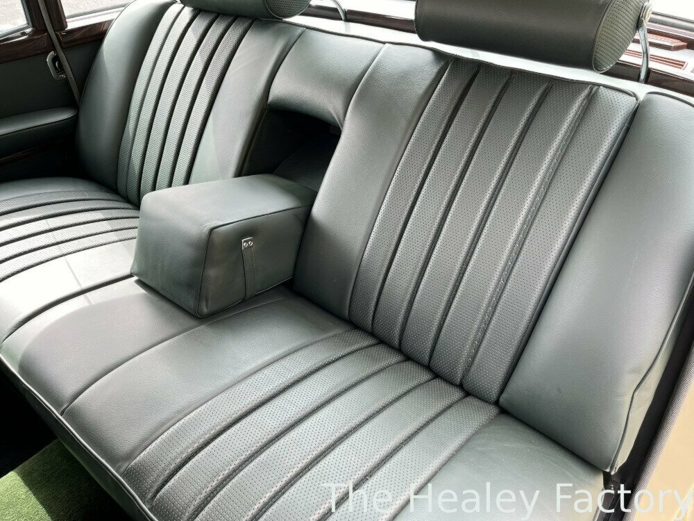 1966 MERCEDES-BENZ 600 GROSSER 4 SP AUTOMATIC 4D SALOON
