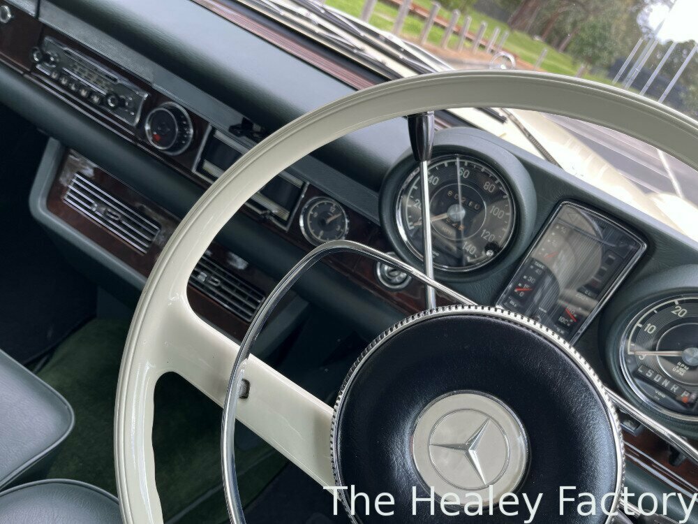 1966 MERCEDES-BENZ 600 GROSSER 4 SP AUTOMATIC 4D SALOON