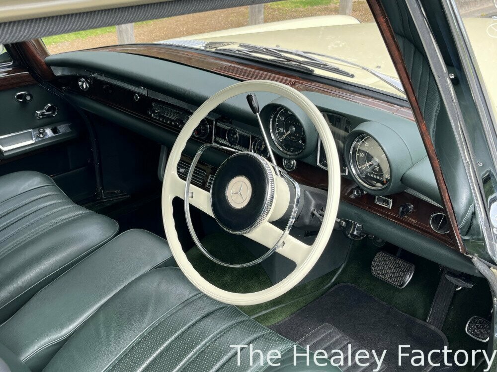 1966 MERCEDES-BENZ 600 GROSSER 4 SP AUTOMATIC 4D SALOON