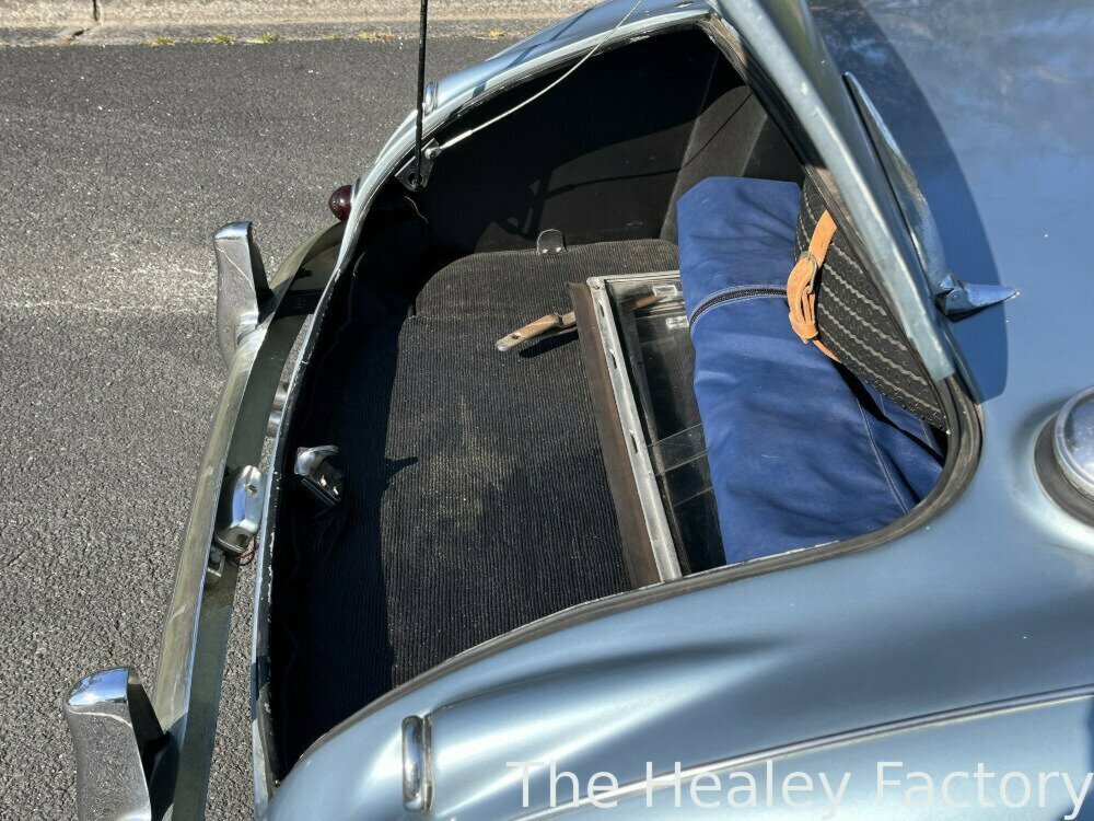 1958 AUSTIN HEALEY 100 BN6 4 SP MANUAL 2D ROADSTER