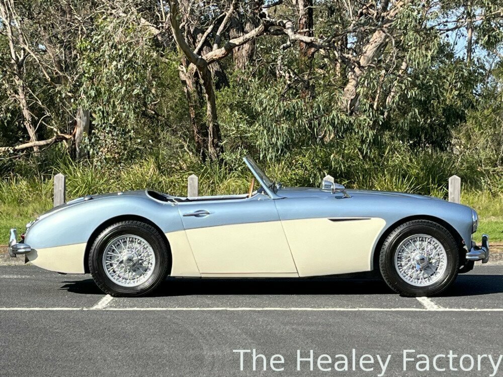 1958 AUSTIN HEALEY 100 BN6 4 SP MANUAL 2D ROADSTER