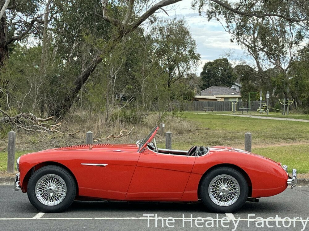 1956 AUSTIN HEALEY 100 BN2 CONVERTIBLE