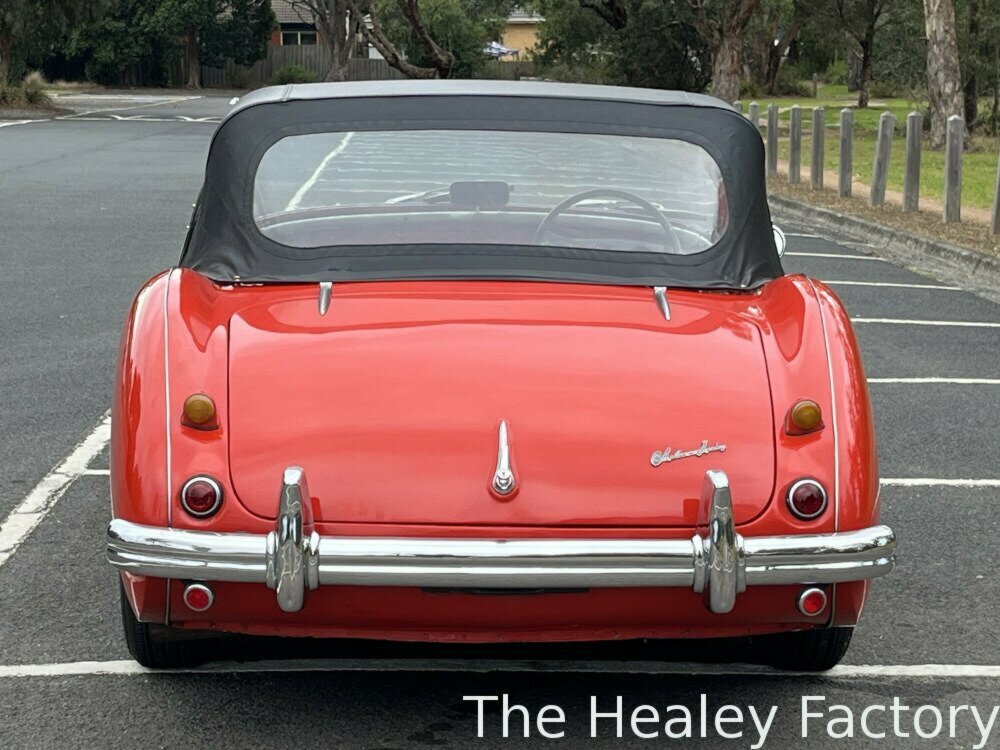 1956 AUSTIN HEALEY 100 BN2 CONVERTIBLE