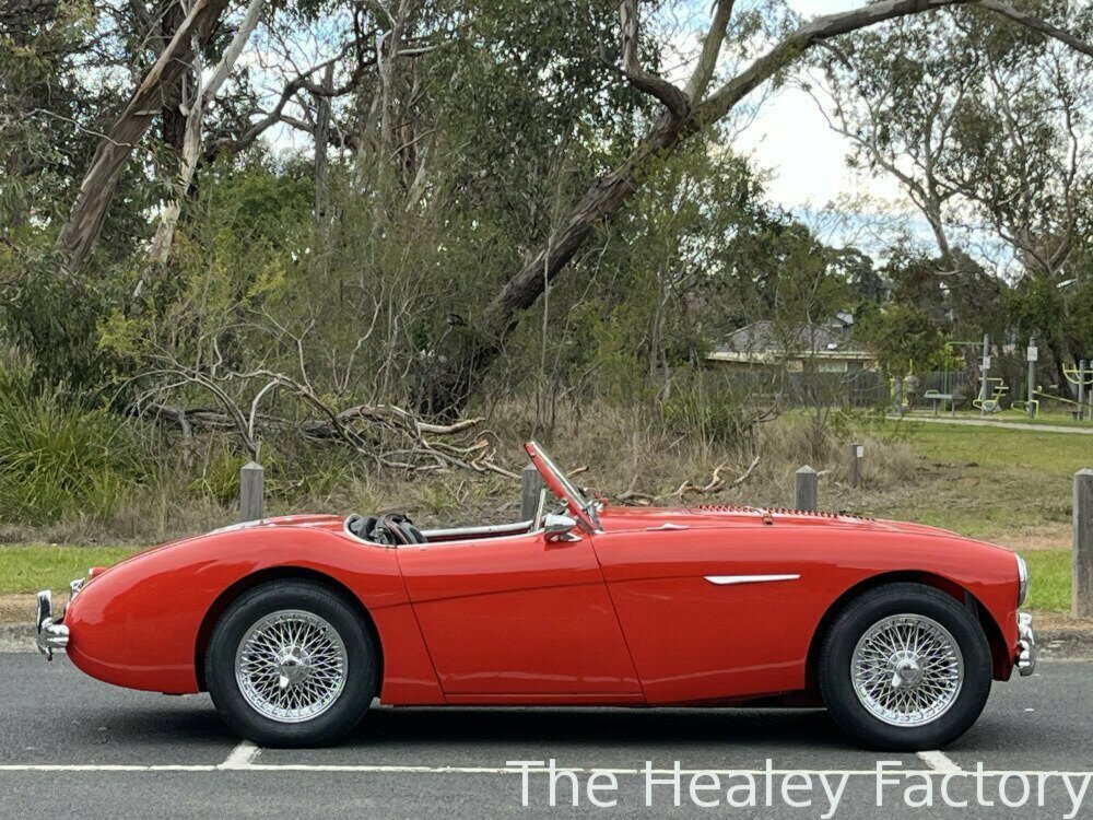 1956 AUSTIN HEALEY 100 BN2 CONVERTIBLE