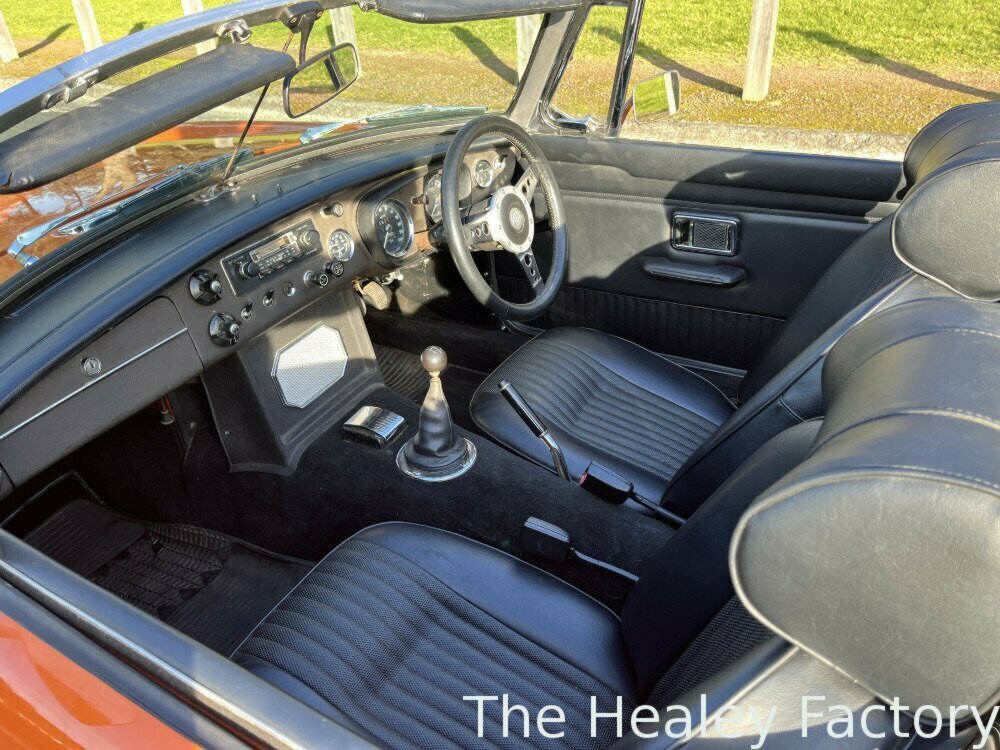 1972 M.G. B MK 2 4 SP MANUAL + O/DRIVE 2D ROADSTER