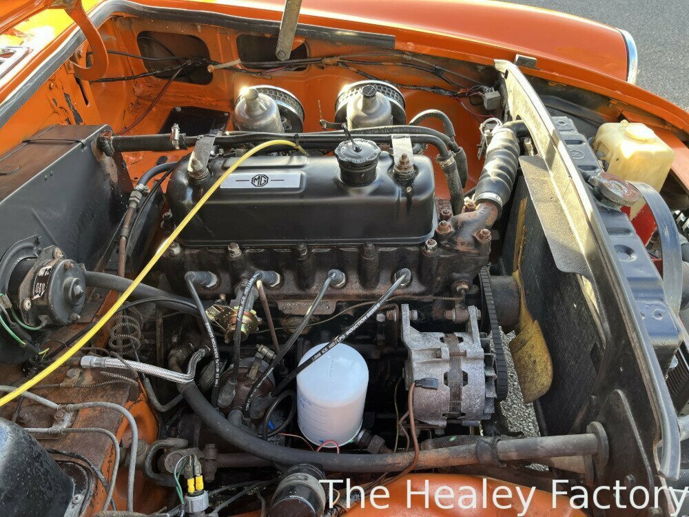 1972 M.G. B MK 2 4 SP MANUAL + O/DRIVE 2D ROADSTER