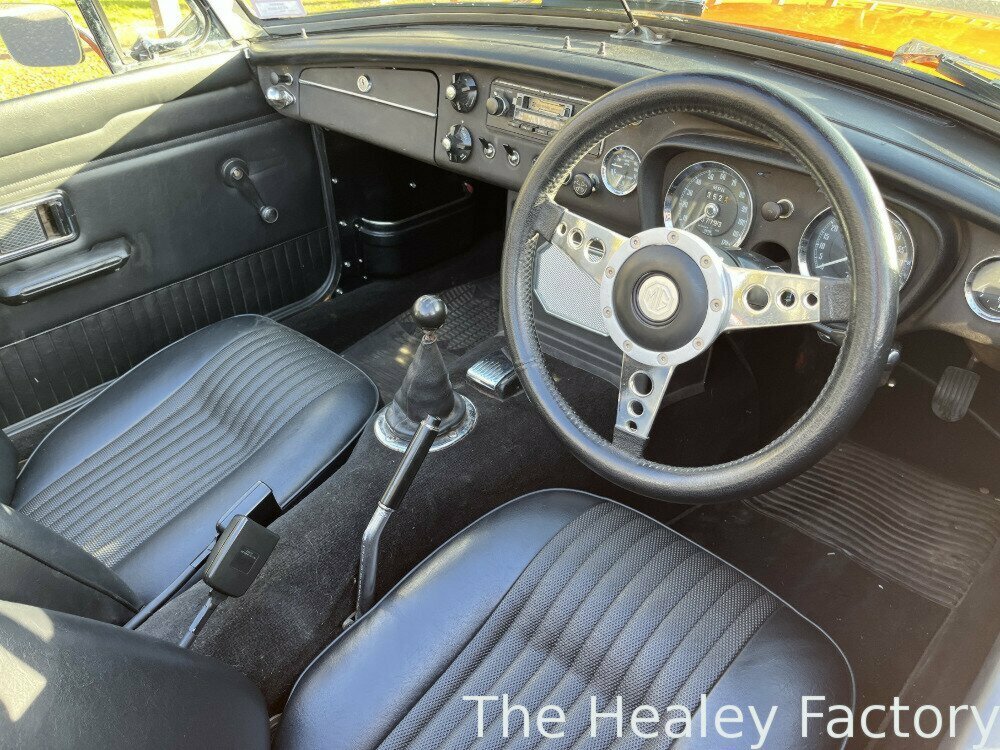1972 M.G. B MK 2 4 SP MANUAL + O/DRIVE 2D ROADSTER