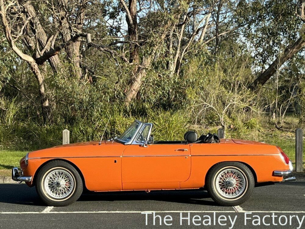 1972 M.G. B MK 2 4 SP MANUAL + O/DRIVE 2D ROADSTER