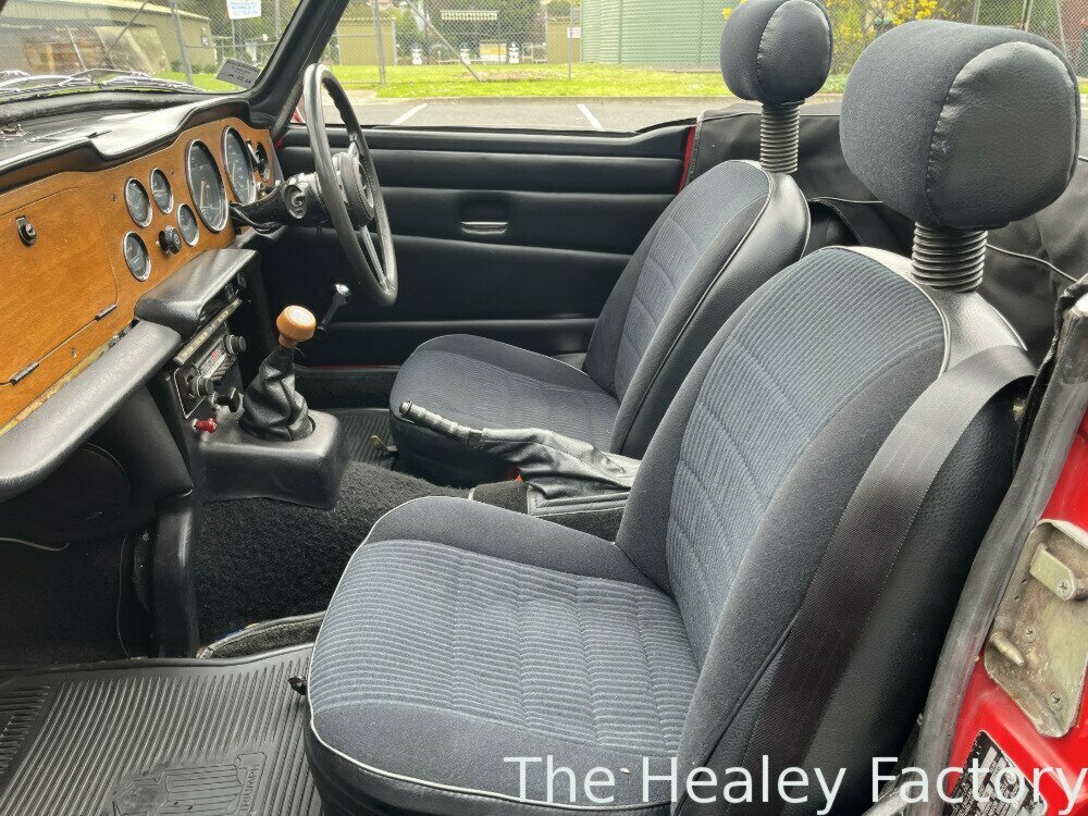 1973 TRIUMPH TR6 4 SP MANUAL 2D ROADSTER