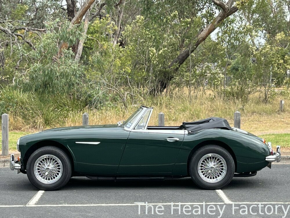 1966 AUSTIN HEALEY 3000 MK III BJ8 4 SP MANUAL + O/DRIVE 2D ROADSTER