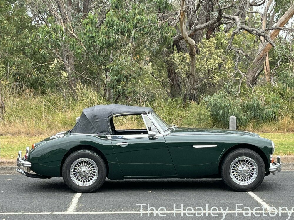 1966 AUSTIN HEALEY 3000 MK III BJ8 4 SP MANUAL + O/DRIVE 2D ROADSTER
