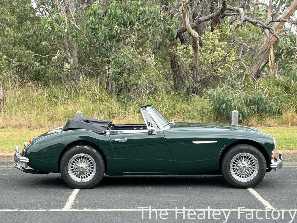 1966 AUSTIN HEALEY 3000 MK III BJ8 4 SP MANUAL + O/DRIVE 2D ROADSTER