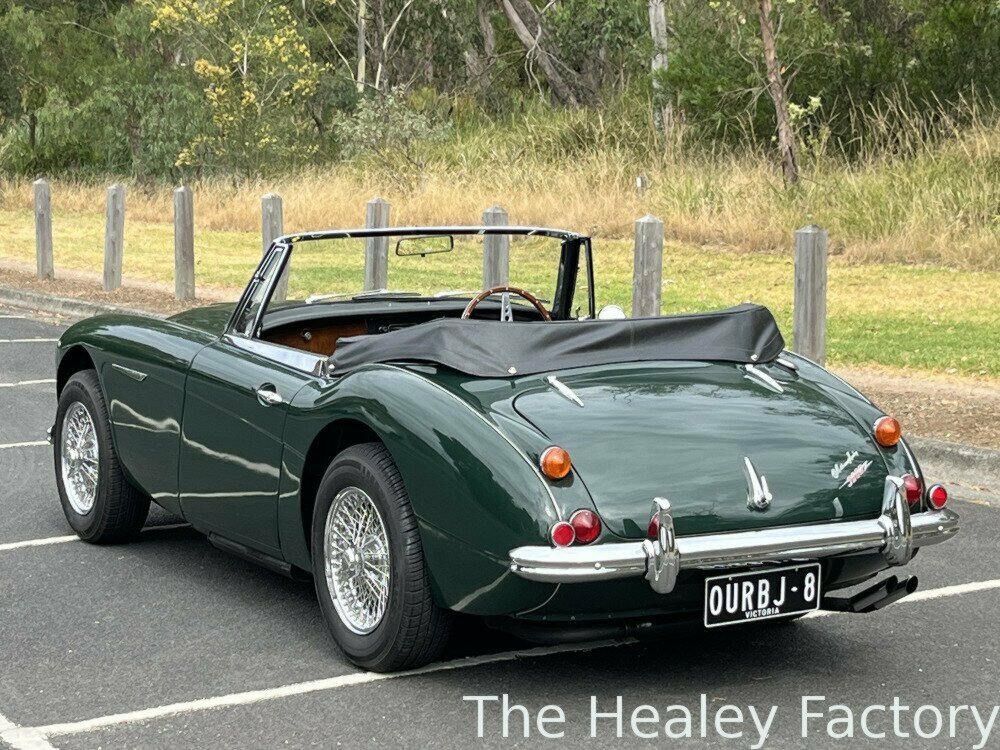 1966 AUSTIN HEALEY 3000 MK III BJ8 4 SP MANUAL + O/DRIVE 2D ROADSTER