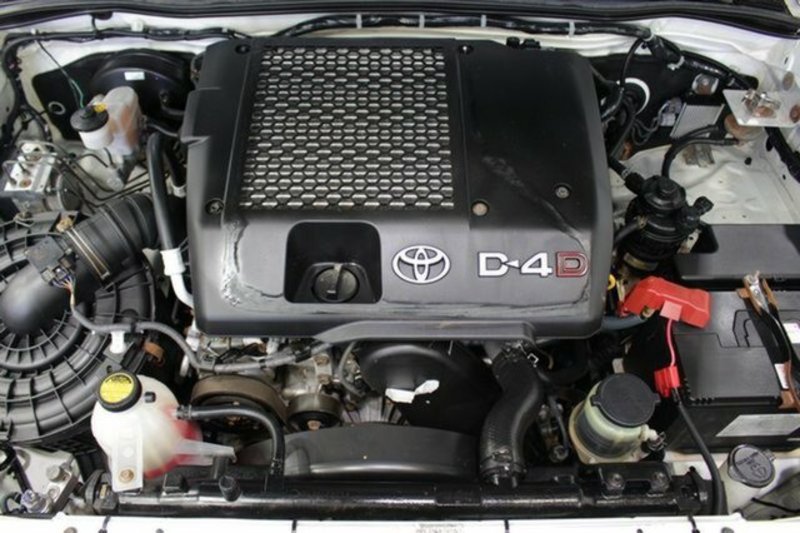 2011 TOYOTA HILUX SR (4x4) KUN26R MY12