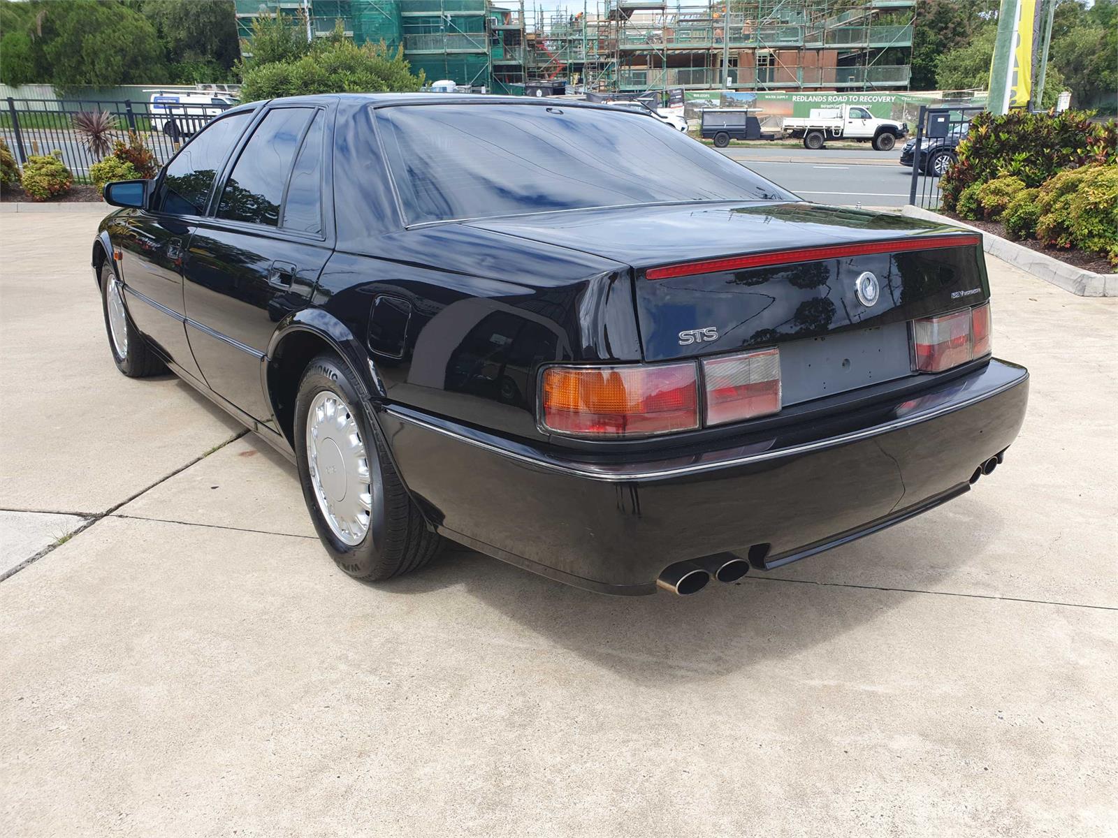 1993 CADILLAC STS 32V8 NORTHSTAR AUTOMATIC SEDAN