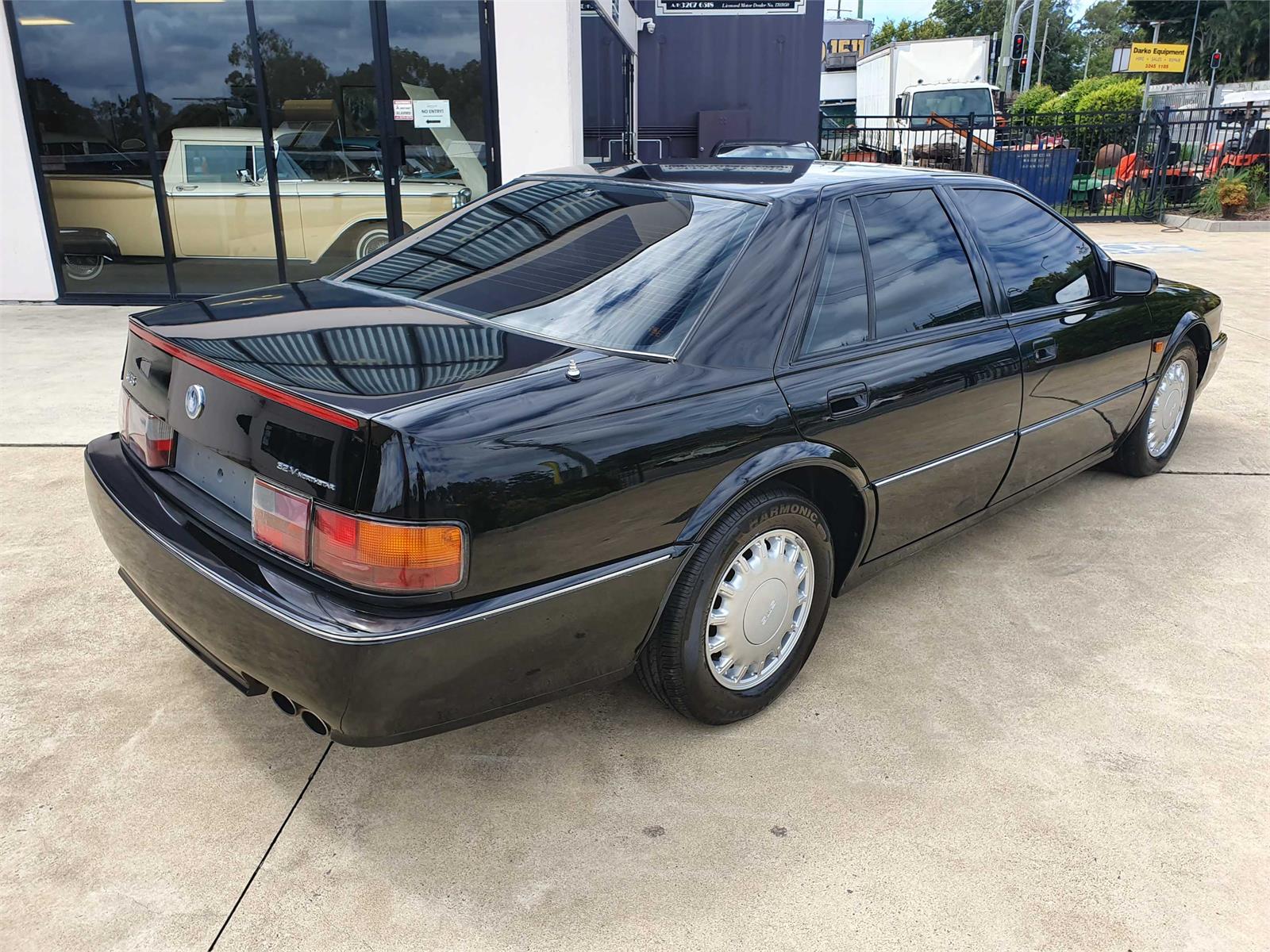 1993 CADILLAC STS 32V8 NORTHSTAR AUTOMATIC SEDAN