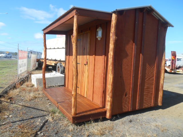2014 Timber Transitions Drovers Inn site accommodation
