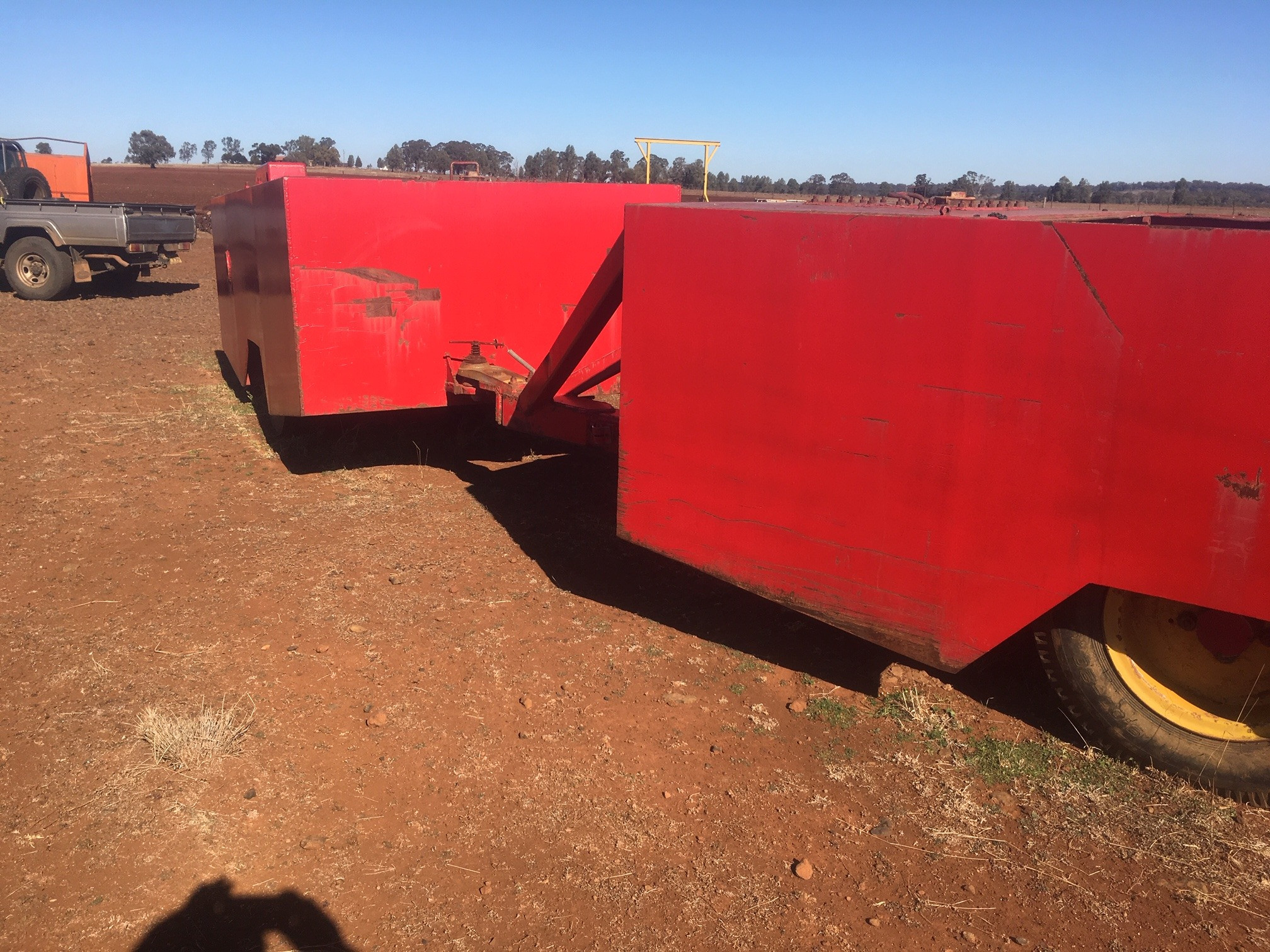 UNKNOWN COMPACTING STATIC ROLLER