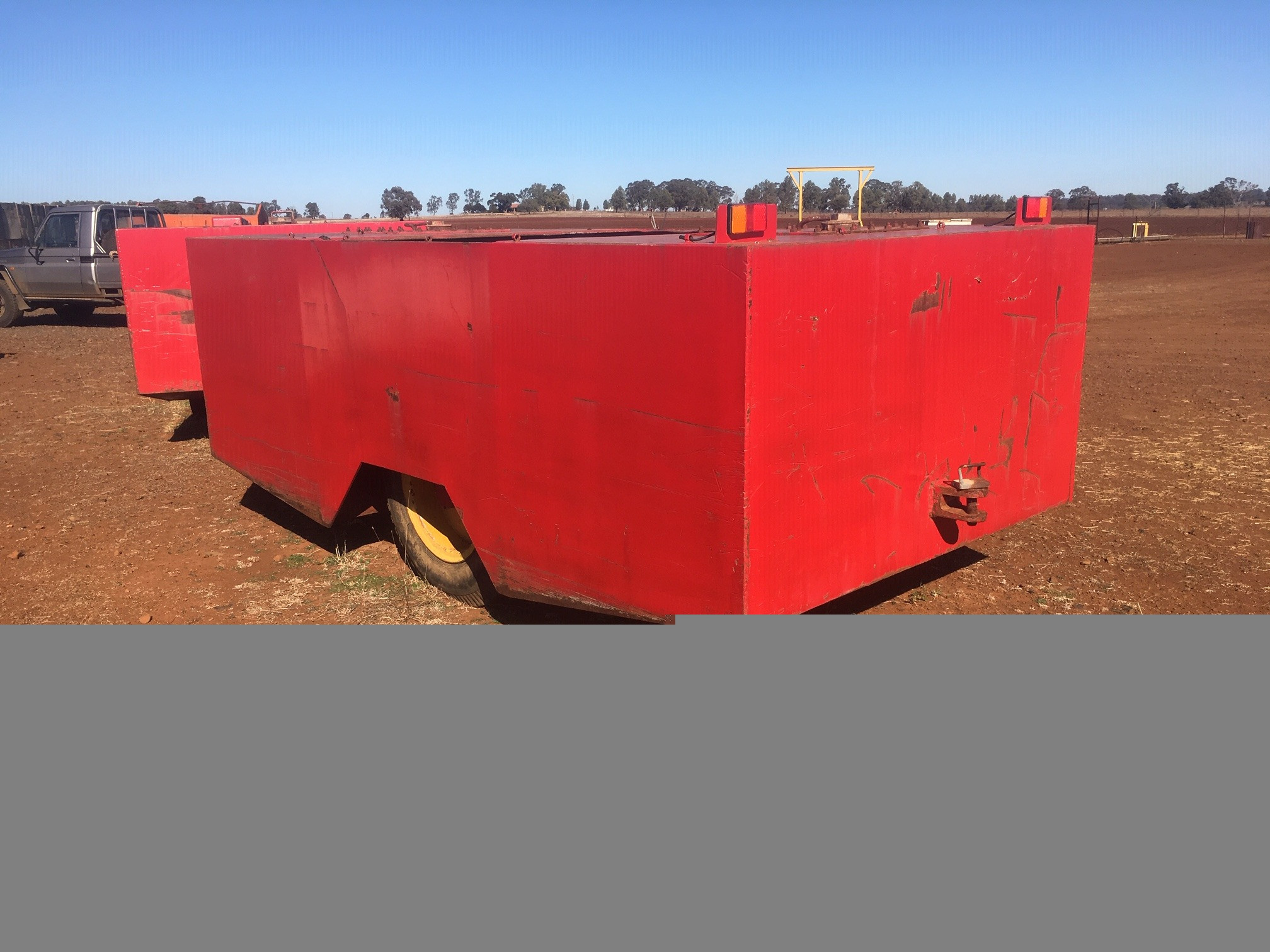 UNKNOWN COMPACTING STATIC ROLLER