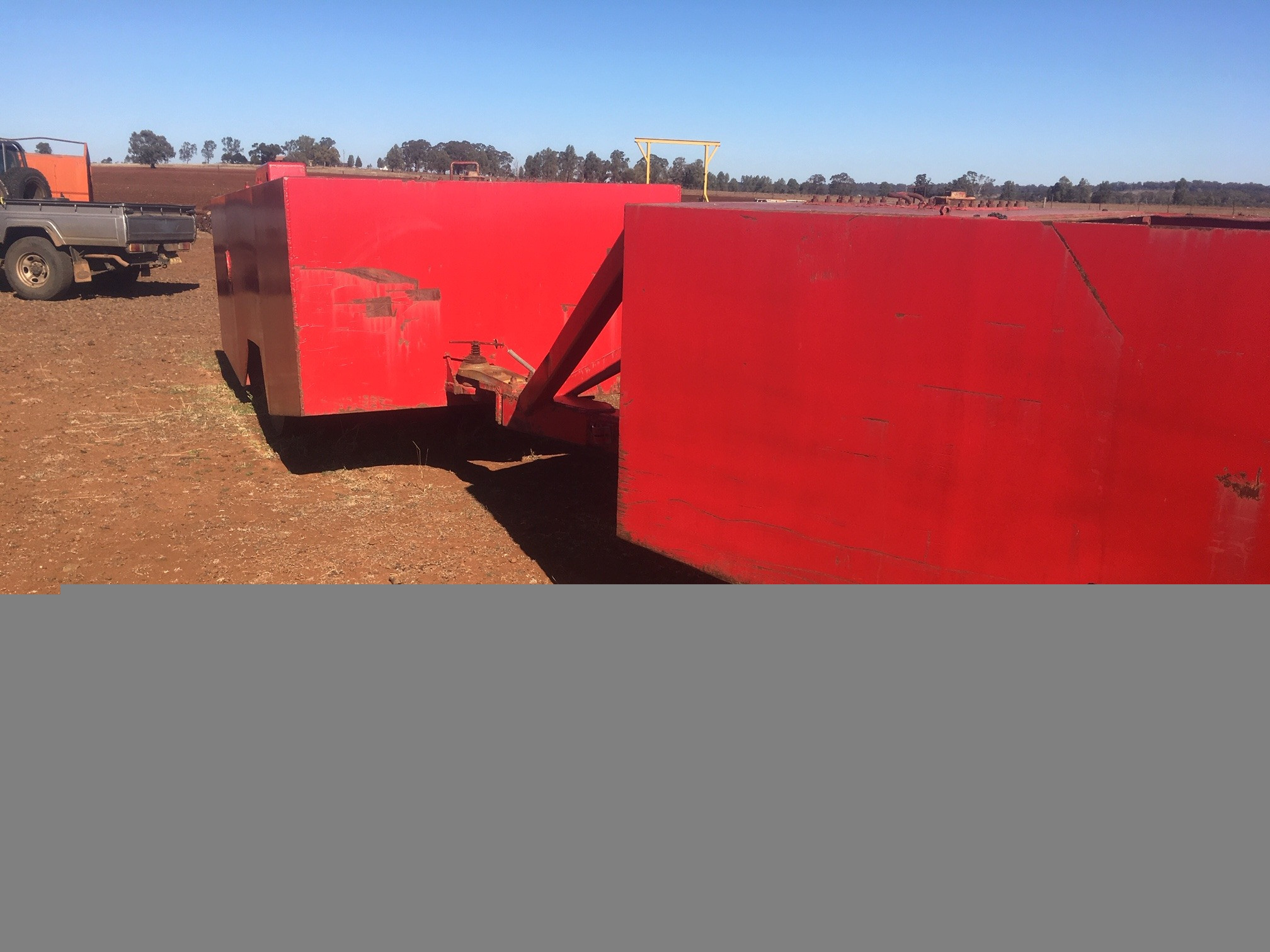 UNKNOWN COMPACTING STATIC ROLLER