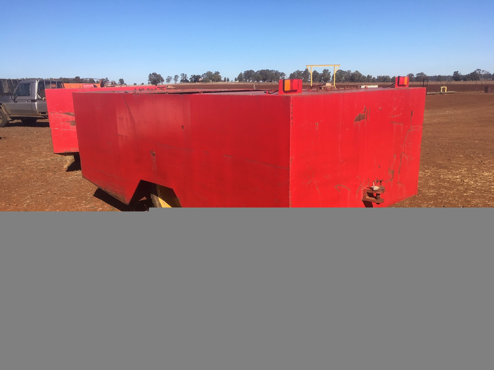 UNKNOWN COMPACTING STATIC ROLLER