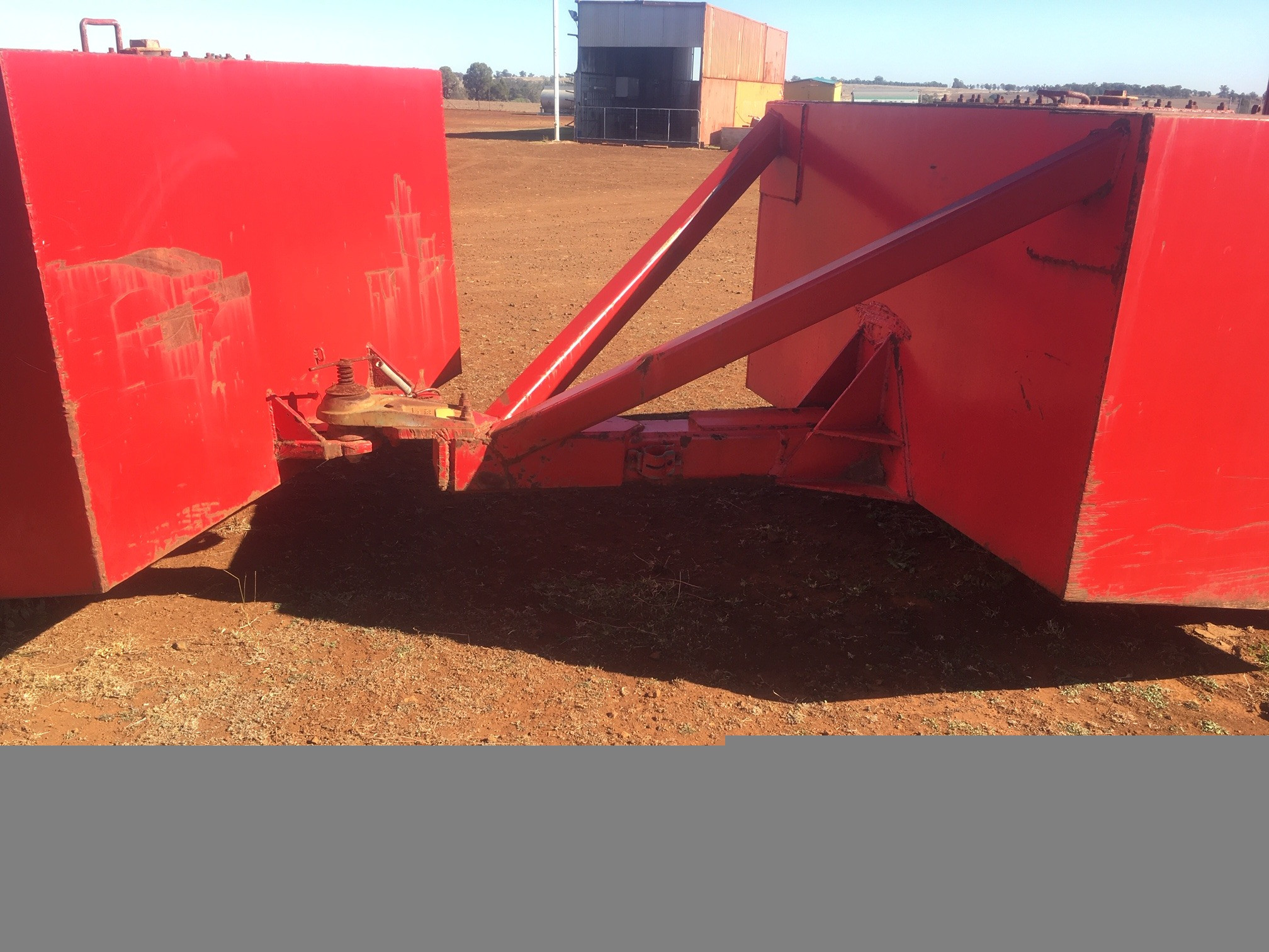 UNKNOWN COMPACTING STATIC ROLLER