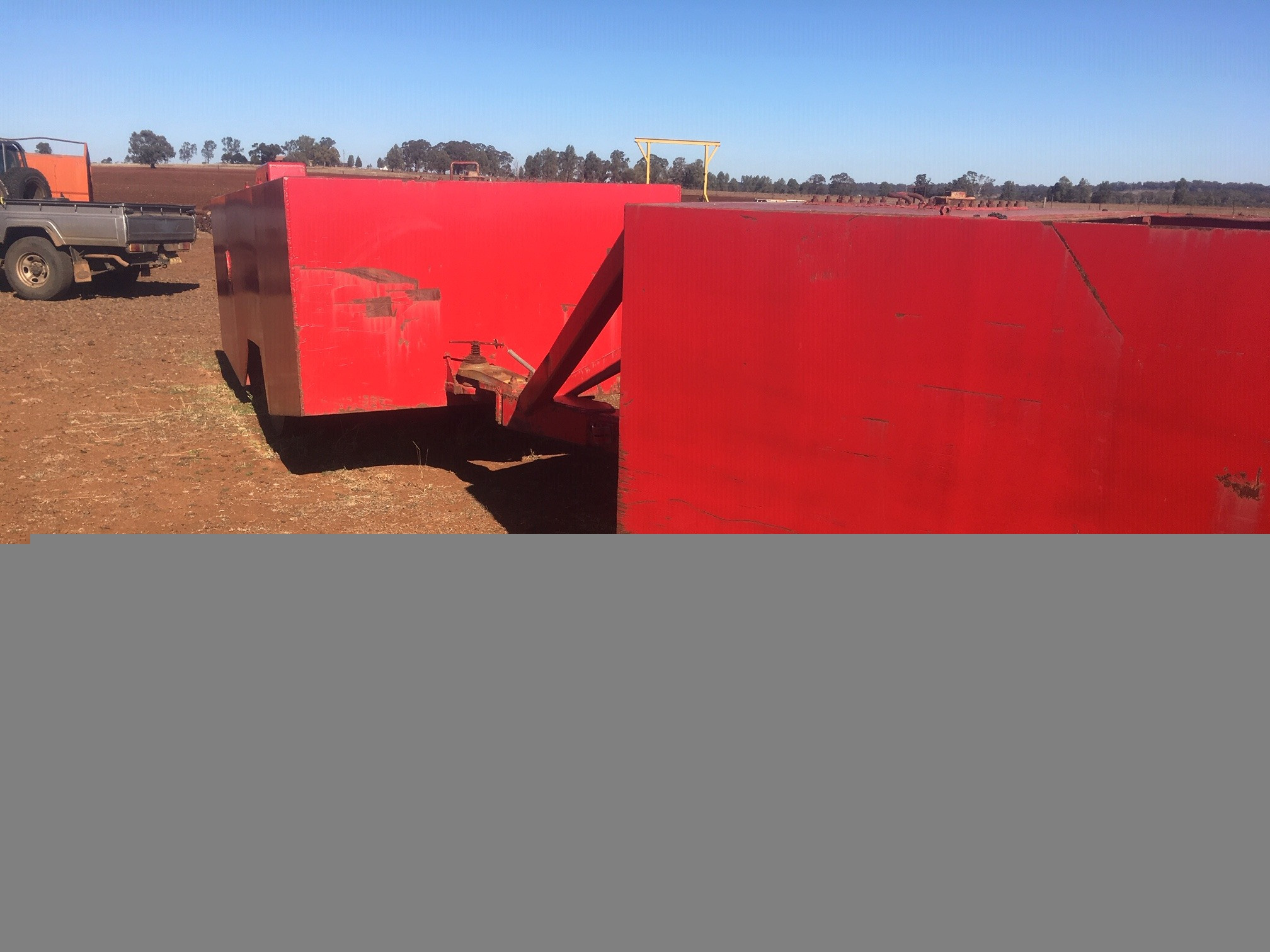 UNKNOWN COMPACTING STATIC ROLLER