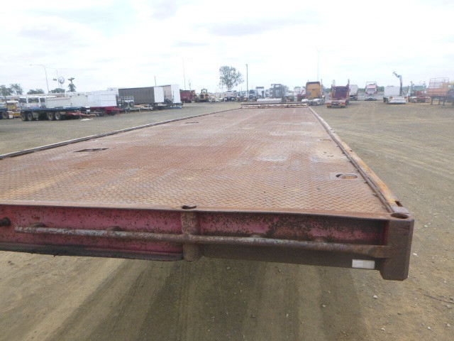 1995 FREIGHTER SEMI FLAT TOP TRAILER