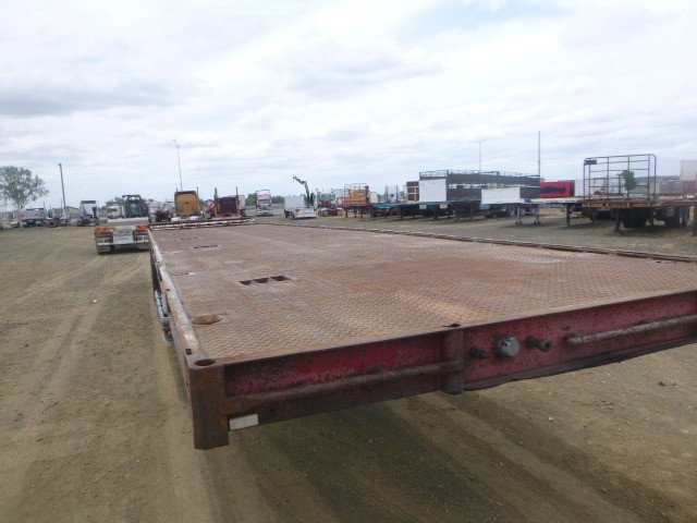1995 FREIGHTER SEMI FLAT TOP TRAILER