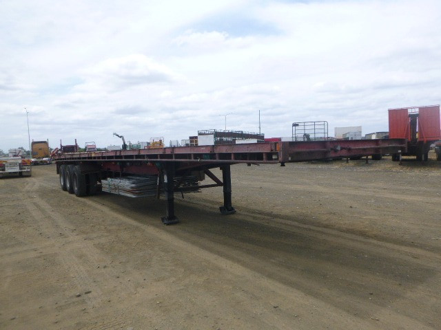 1995 FREIGHTER SEMI FLAT TOP TRAILER