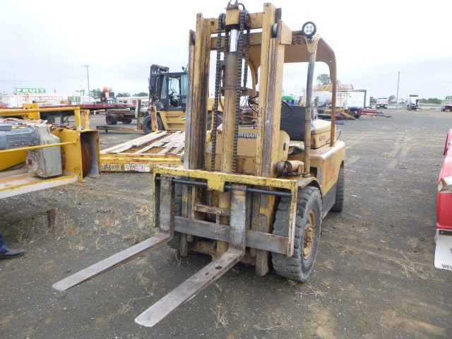 HYSTER FORKLIFT LPG / PETROL COUNTERBALANCE