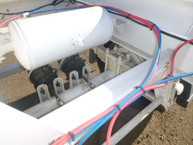 UNKNOWN SKEL DOG TRAILER