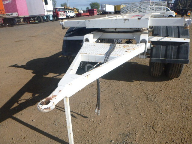 UNKNOWN SKEL DOG TRAILER