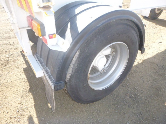 UNKNOWN SKEL DOG TRAILER