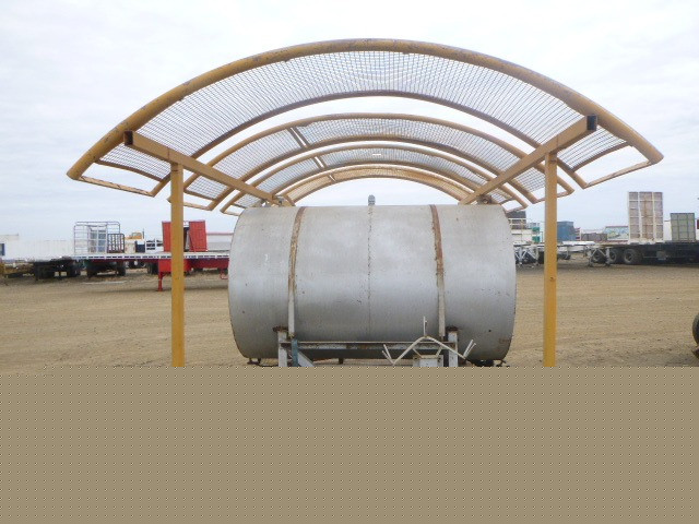 UNKNOWN LIQUID/GAS STORAGE FUEL TANK