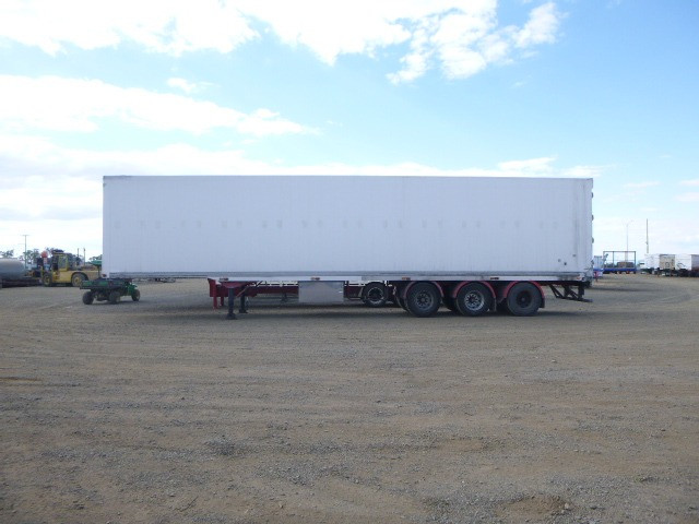 UNKNOWN LIQUID/GAS STORAGE FUEL TANK