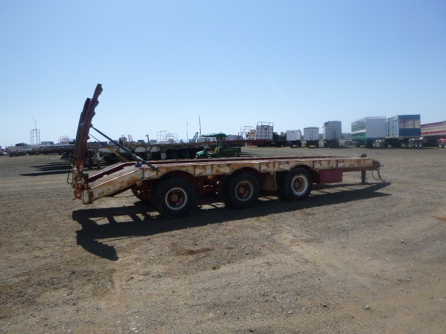 1983 CRH TAG/PLANT (WITH RAMPS) TRAILER