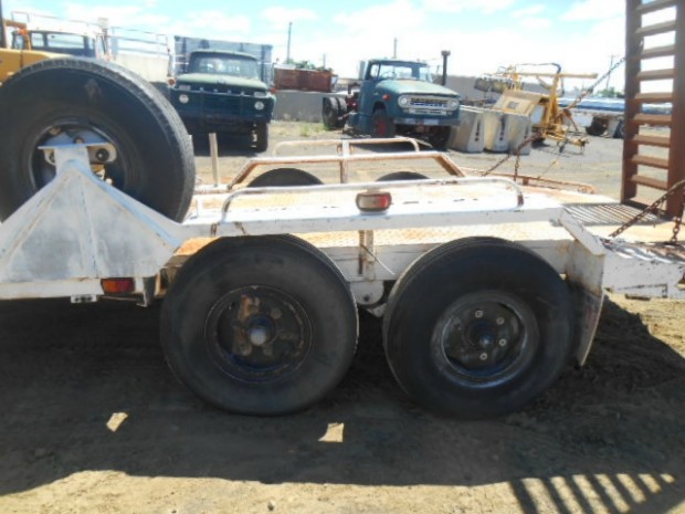 1983 CUSTOM TAG/PLANT (WITH RAMPS) TRAILER