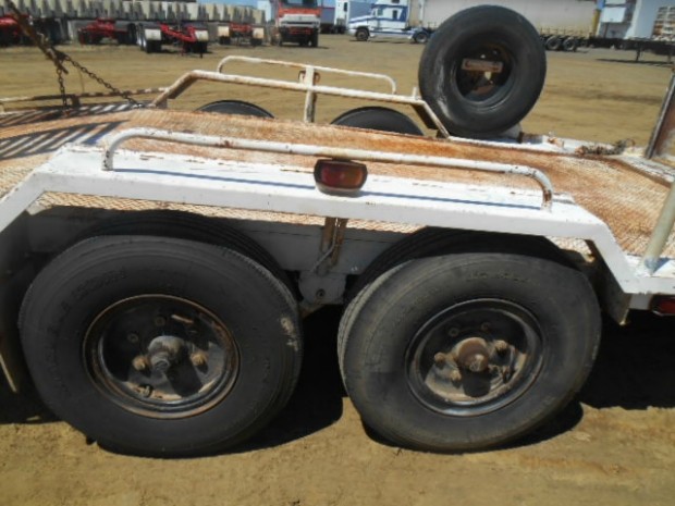 1983 CUSTOM TAG/PLANT (WITH RAMPS) TRAILER