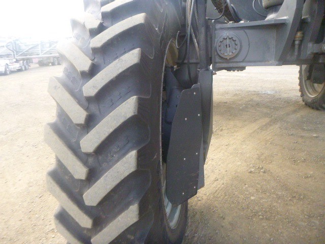 2014 ROGATOR RG900 SPRAYER BOOM SPRAY