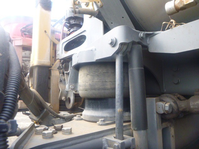 2014 ROGATOR RG900 SPRAYER BOOM SPRAY