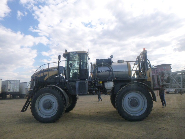 2014 ROGATOR RG900 SPRAYER BOOM SPRAY